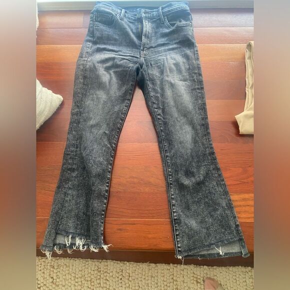 Insider Crop Step Fray - Train Stops Here Acid Wash - Picture 2 of 6